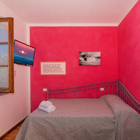 Il Giardino Dei Poeti And Bed and breakfast 2*